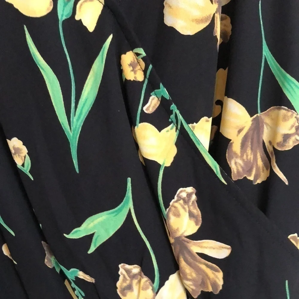 Lush dress sleeveless, crossover front and back - Picture 10 of 10